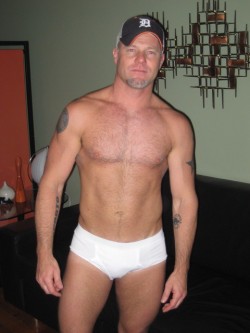 shirtlessnlw